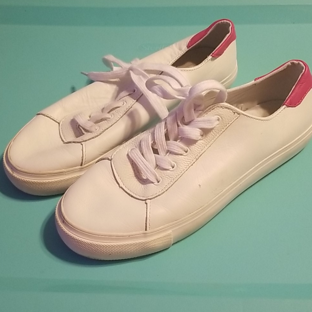 SALE! 🎉 3/$10 Women's Size 8 Gap Shoes